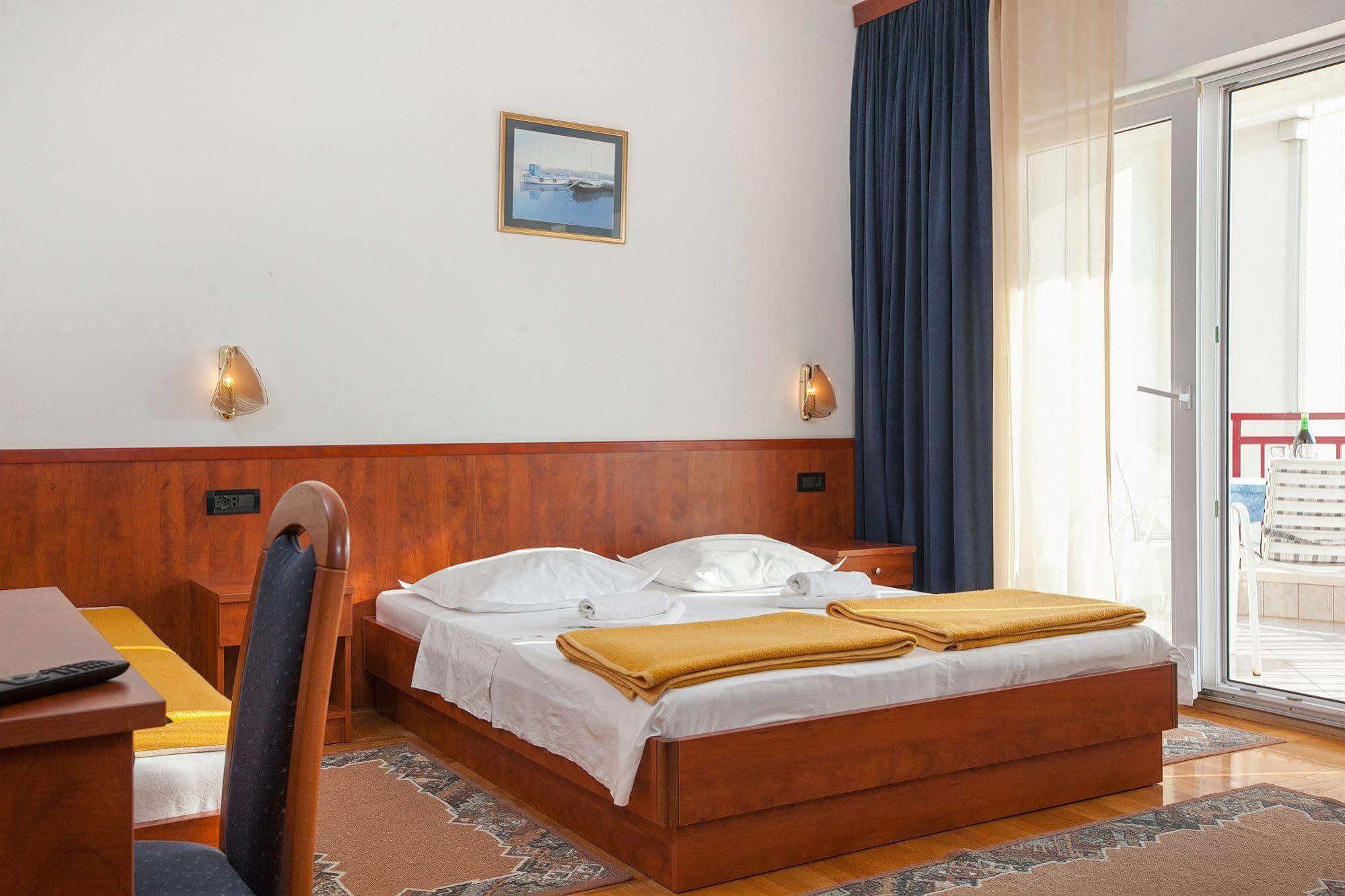 Villa Vinka Tučepi Exterior foto